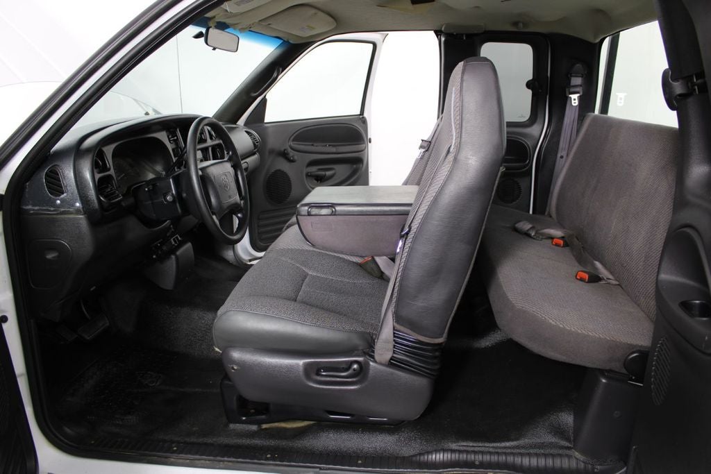 2001 Dodge Ram 1500 ST