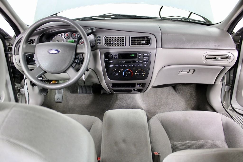 2006 Ford Taurus SE