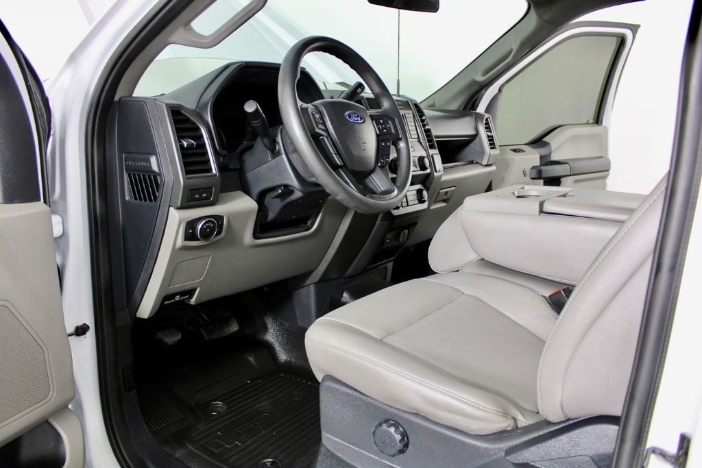 2022 Ford F-350SD XL DRW