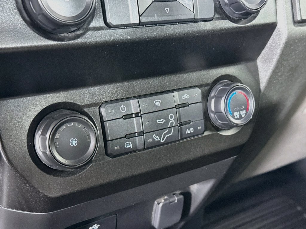 2022 Ford F-350SD XL DRW