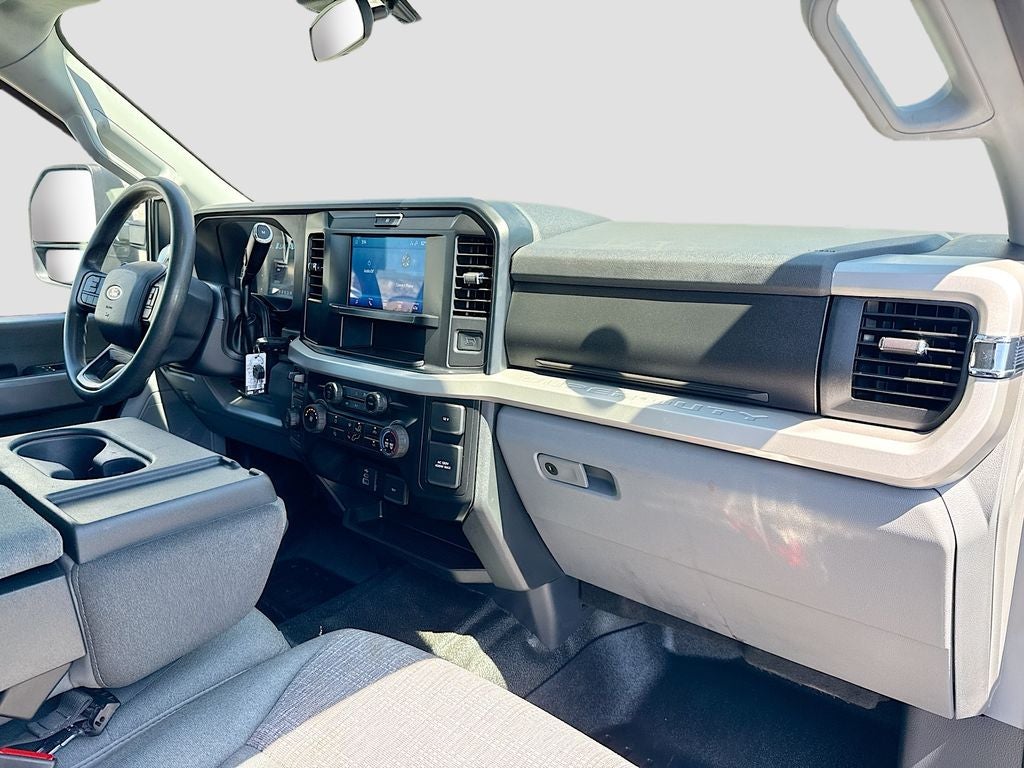 2025 Ford F-550SD XLT DRW