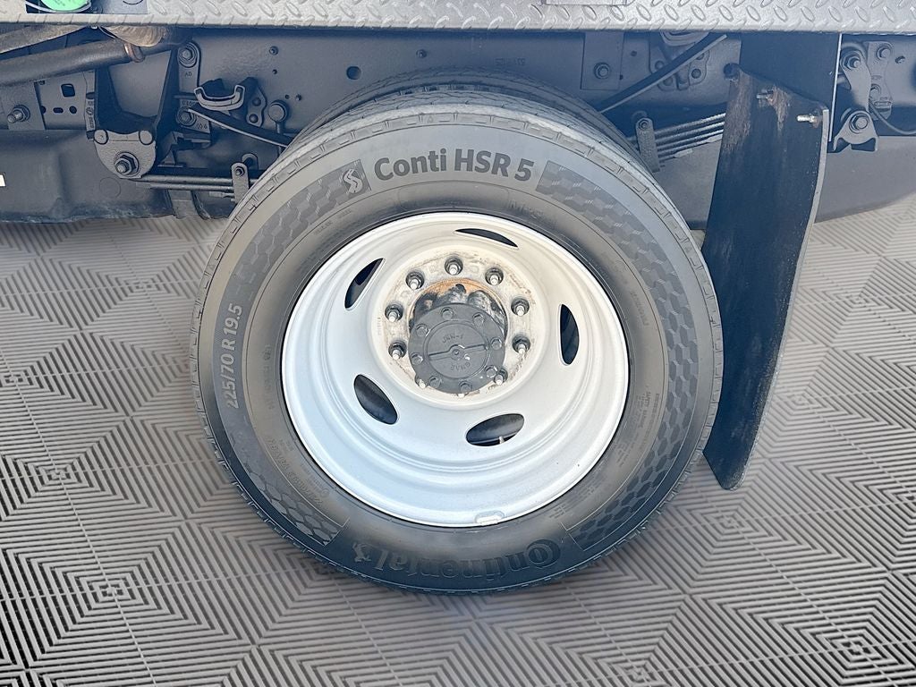 2025 Ford F-550SD XLT DRW