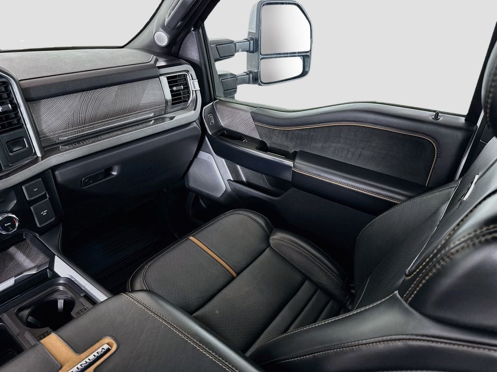 2023 Ford F-350SD Platinum