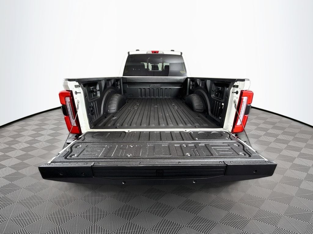 2023 Ford F-350SD Platinum