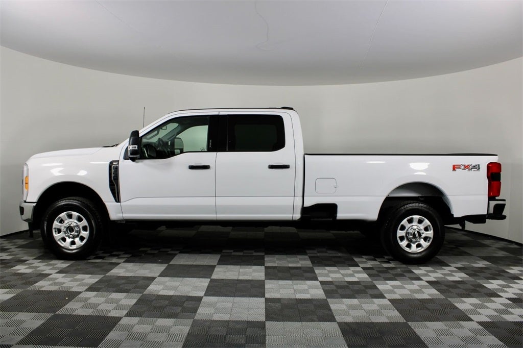 2023 Ford F-350SD XLT