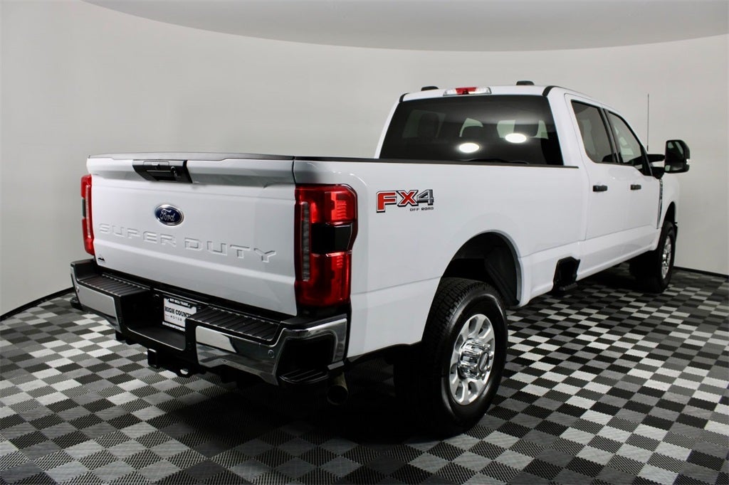 2023 Ford F-350SD XLT