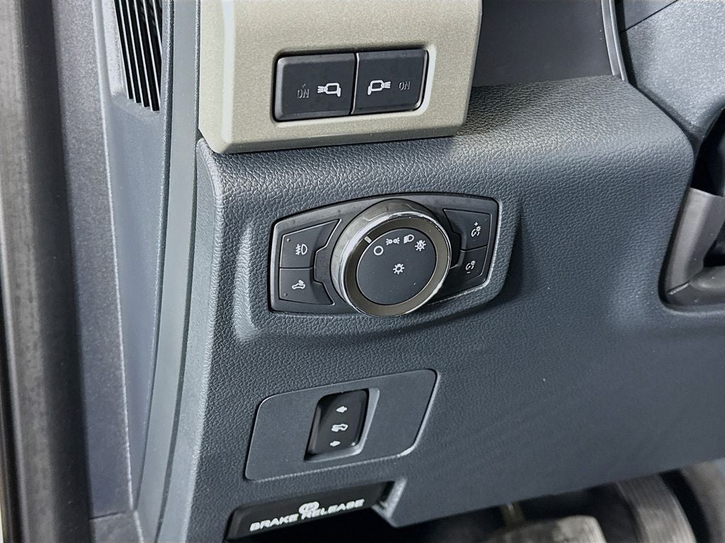 2022 Ford F-350SD Lariat