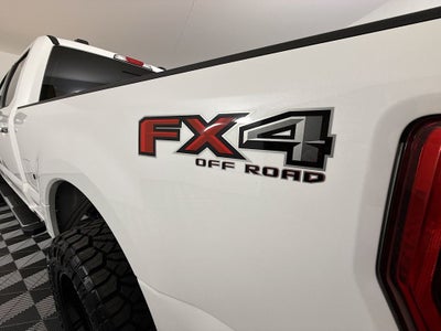 2022 Ford F-350SD Lariat