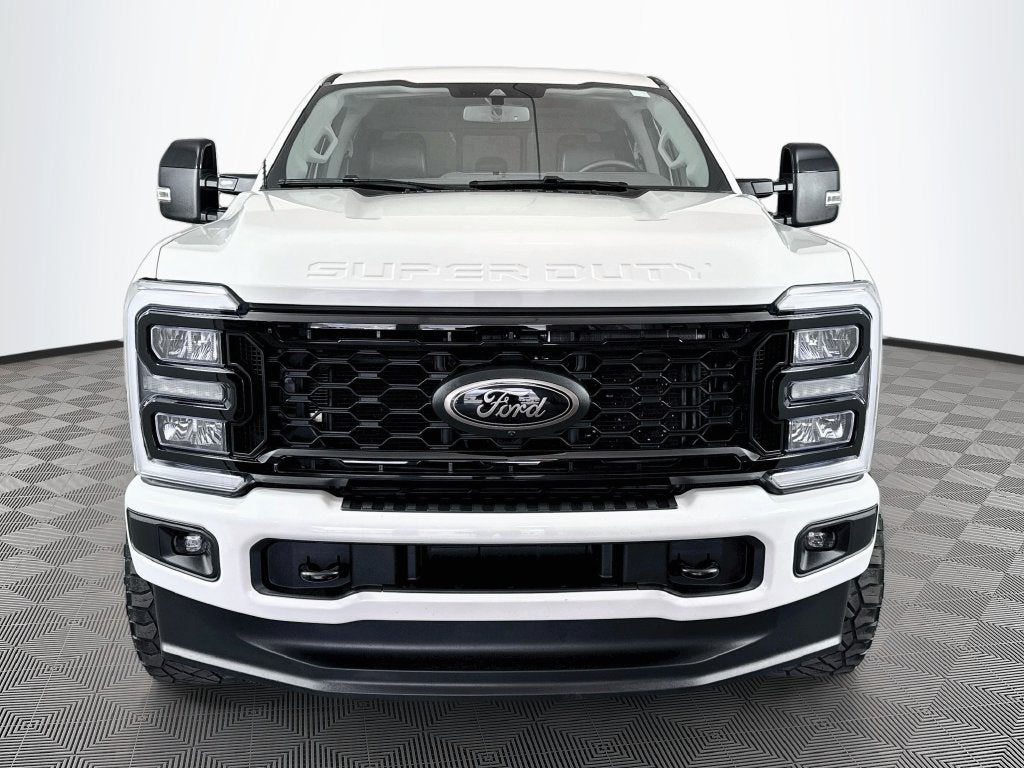 2025 Ford F-350SD Lariat