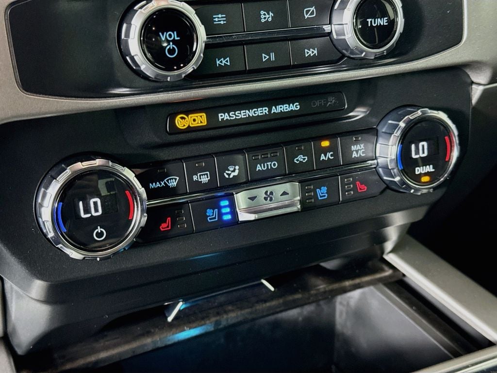2022 Ford F-350SD Lariat
