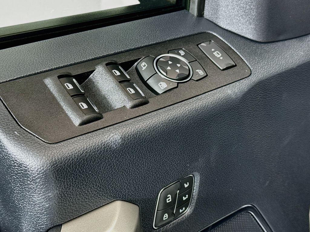 2022 Ford F-350SD Lariat