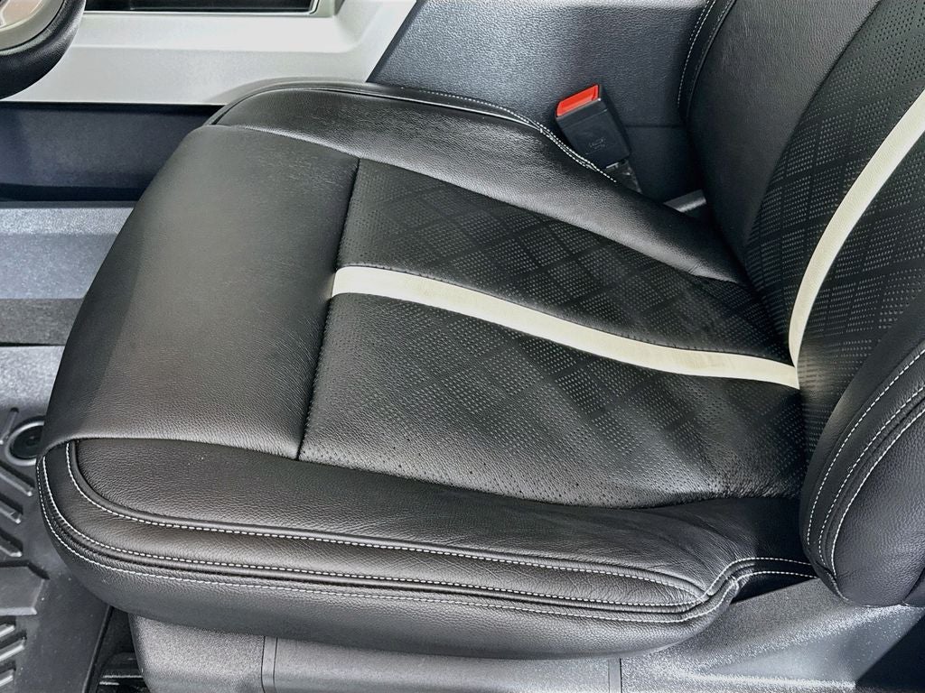 2022 Ford F-350SD Lariat