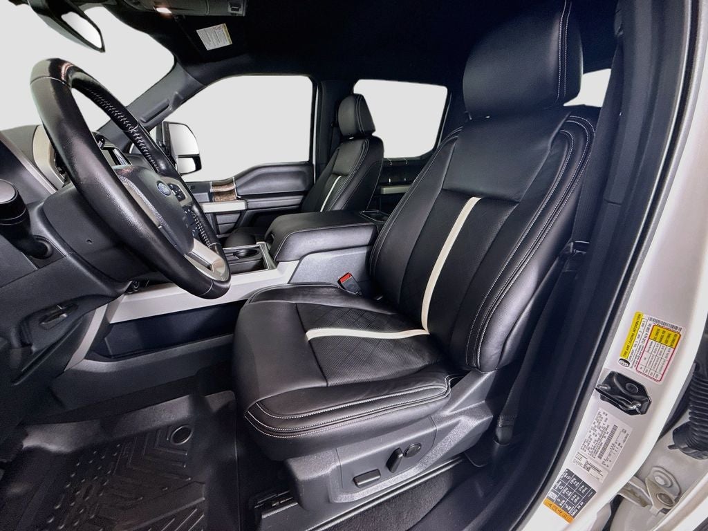 2022 Ford F-350SD Lariat