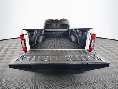 2022 Ford F-350SD Lariat
