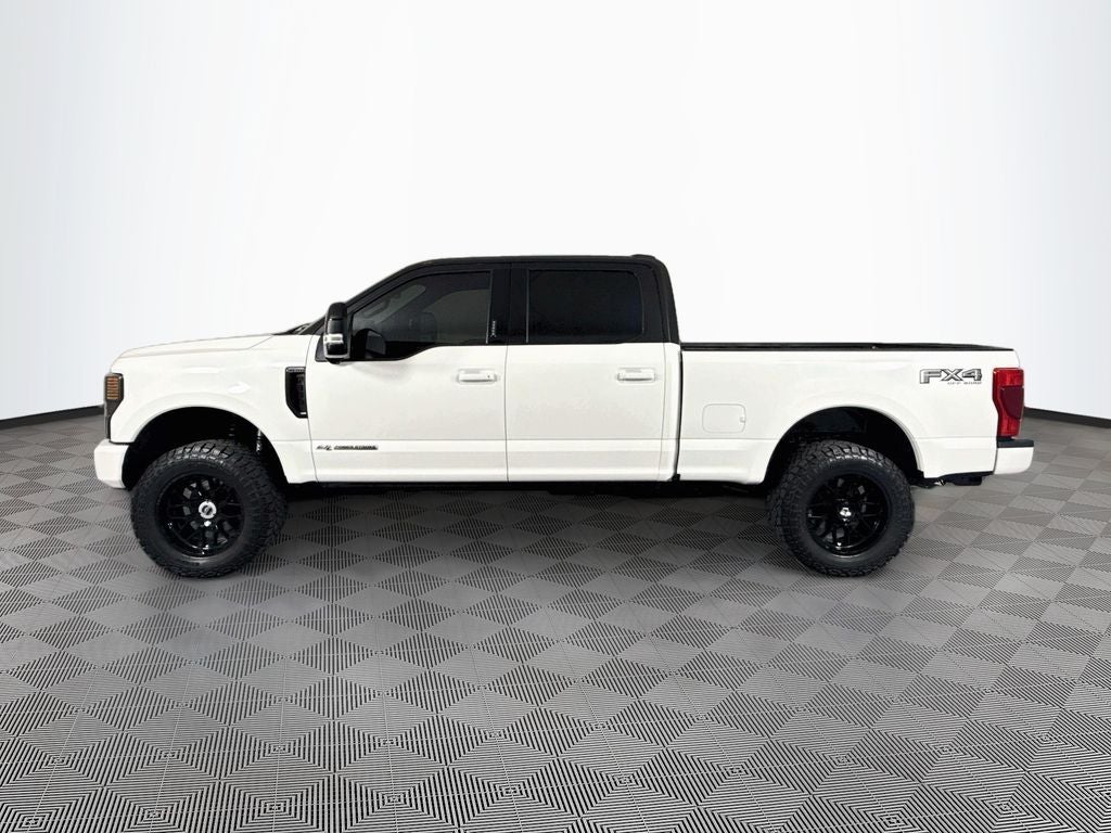 2022 Ford F-350SD Lariat