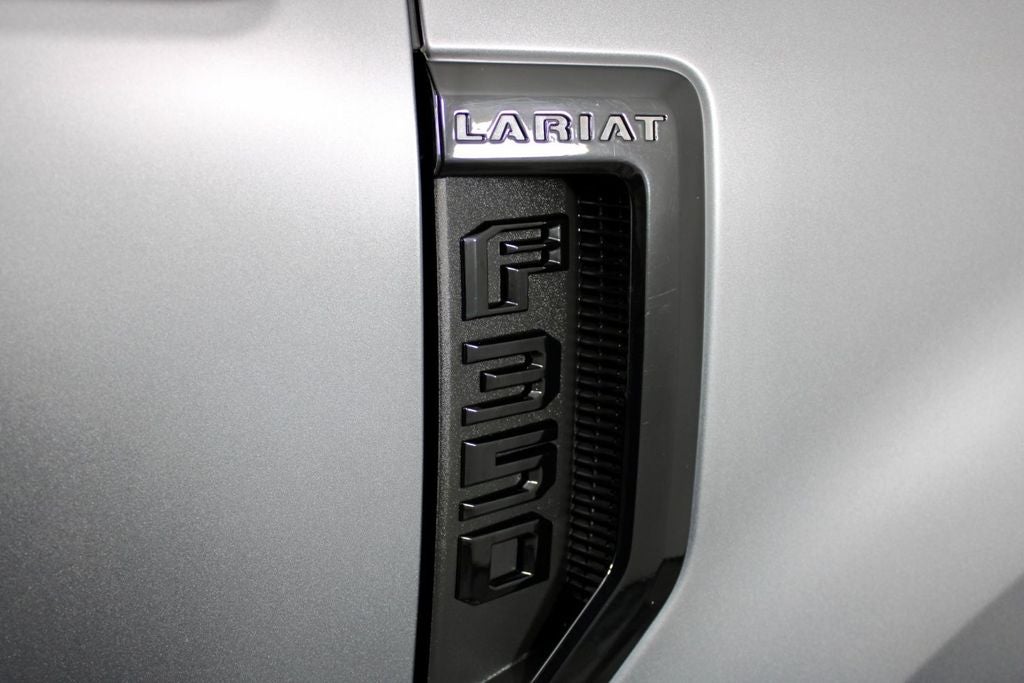 2022 Ford F-350SD Lariat