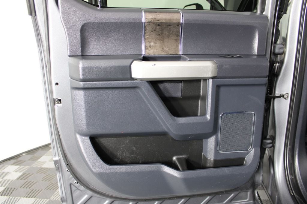 2022 Ford F-350SD Lariat