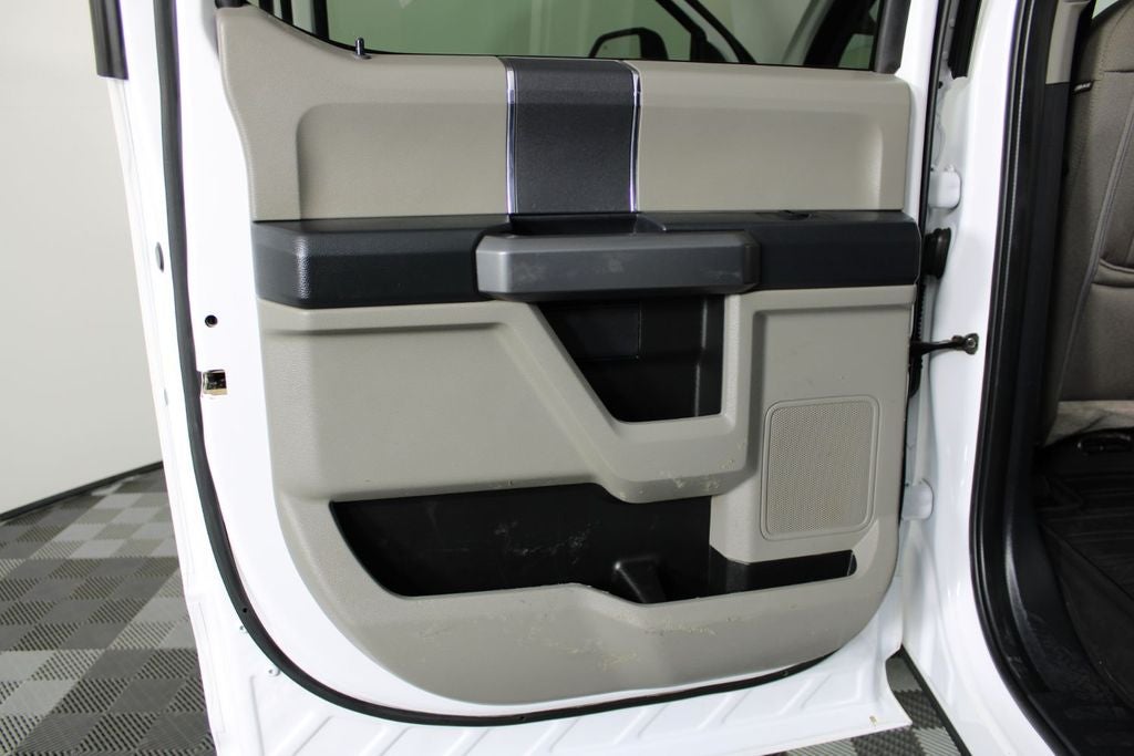 2022 Ford F-350SD XLT DRW