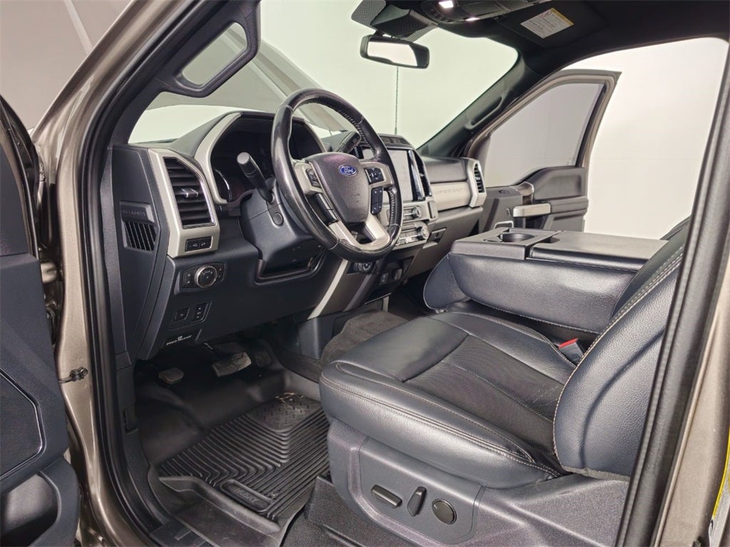 2022 Ford F-350SD Lariat DRW