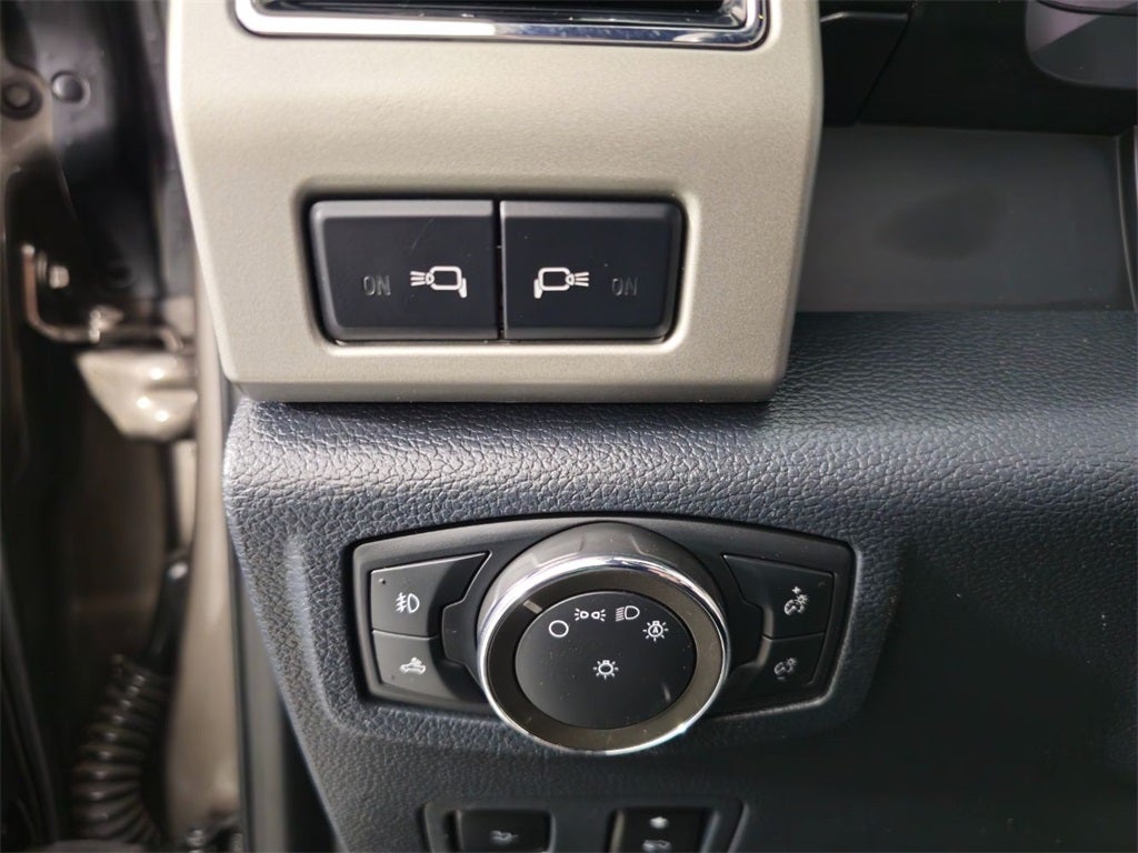 2022 Ford F-350SD Lariat DRW