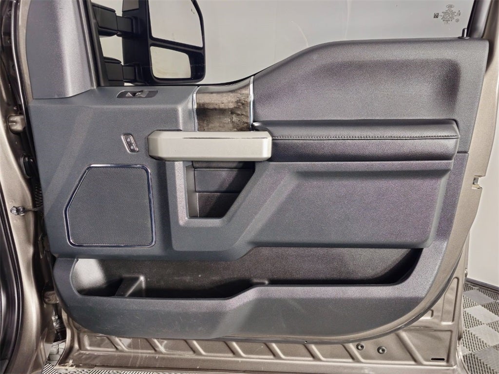 2022 Ford F-350SD Lariat DRW