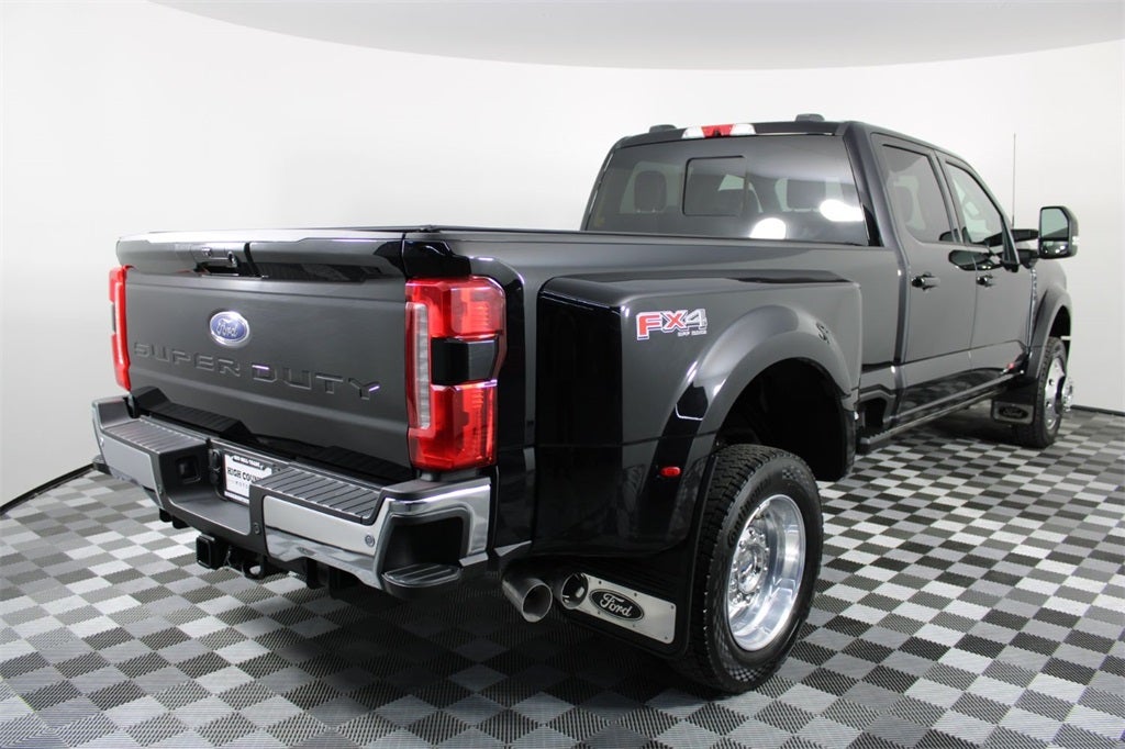 2025 Ford F-450SD Lariat DRW