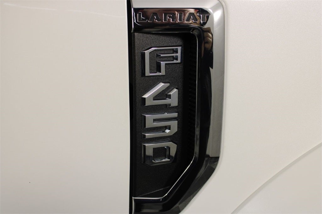 2022 Ford F-450SD Lariat DRW