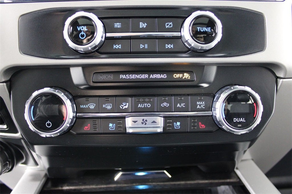 2022 Ford F-450SD Lariat DRW