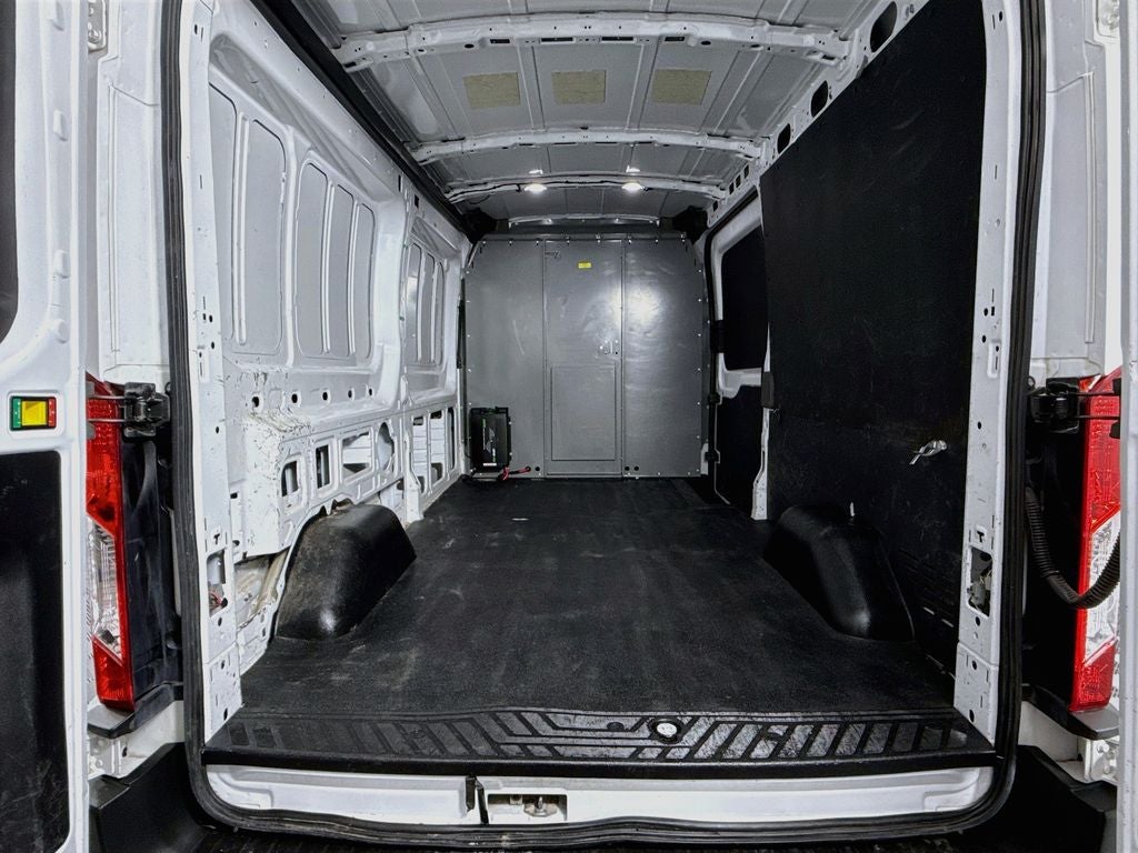 2022 Ford Transit-250 Base