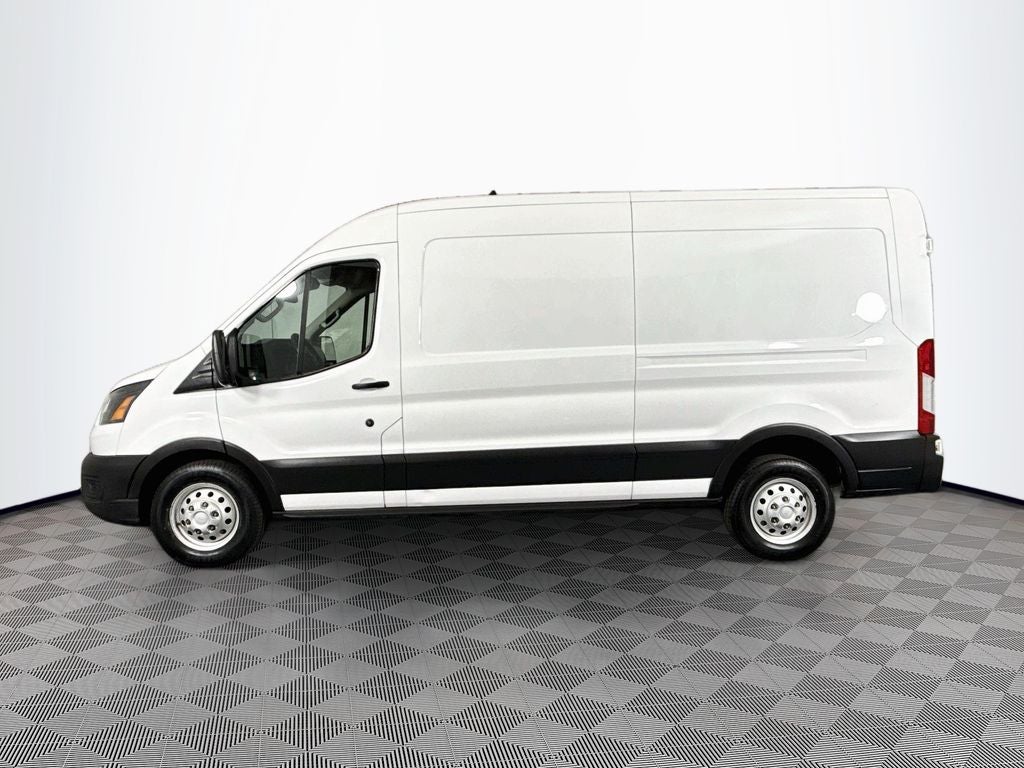 2022 Ford Transit-250 Base