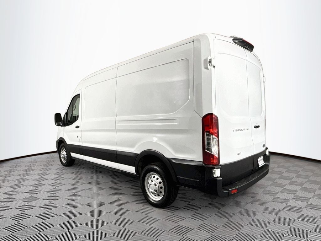 2022 Ford Transit-250 Base