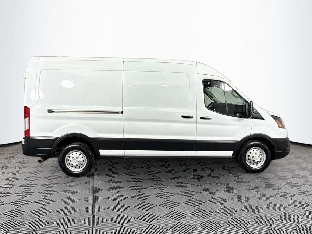 2022 Ford Transit-250 Base