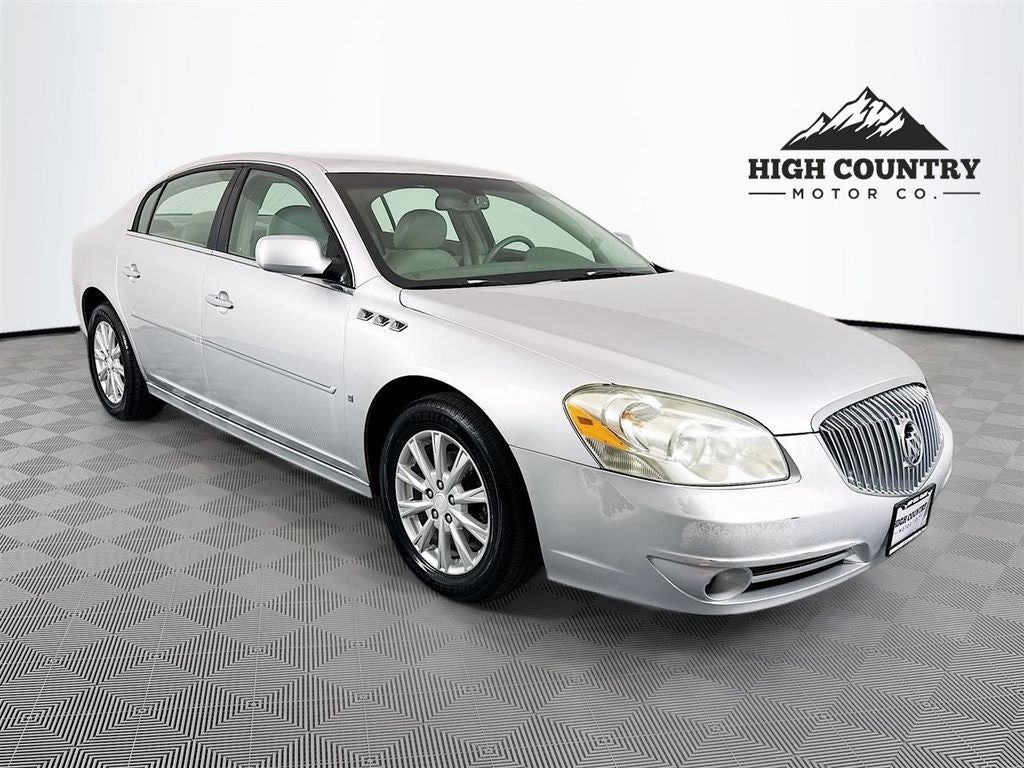 2010 Buick Lucerne's photo