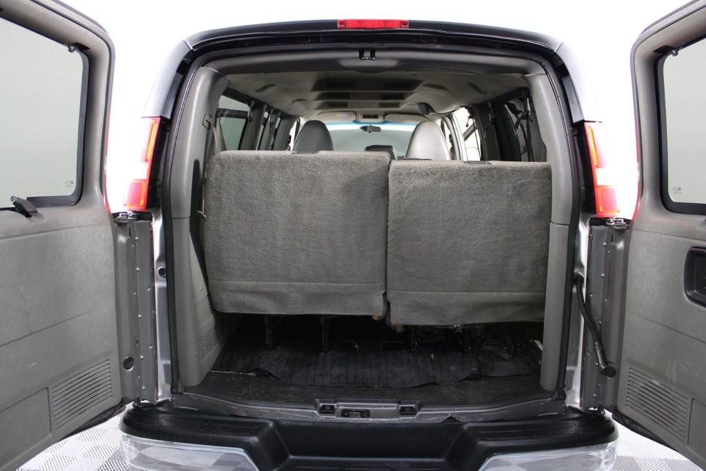 2010 Chevrolet Express 3500 LT Passenger