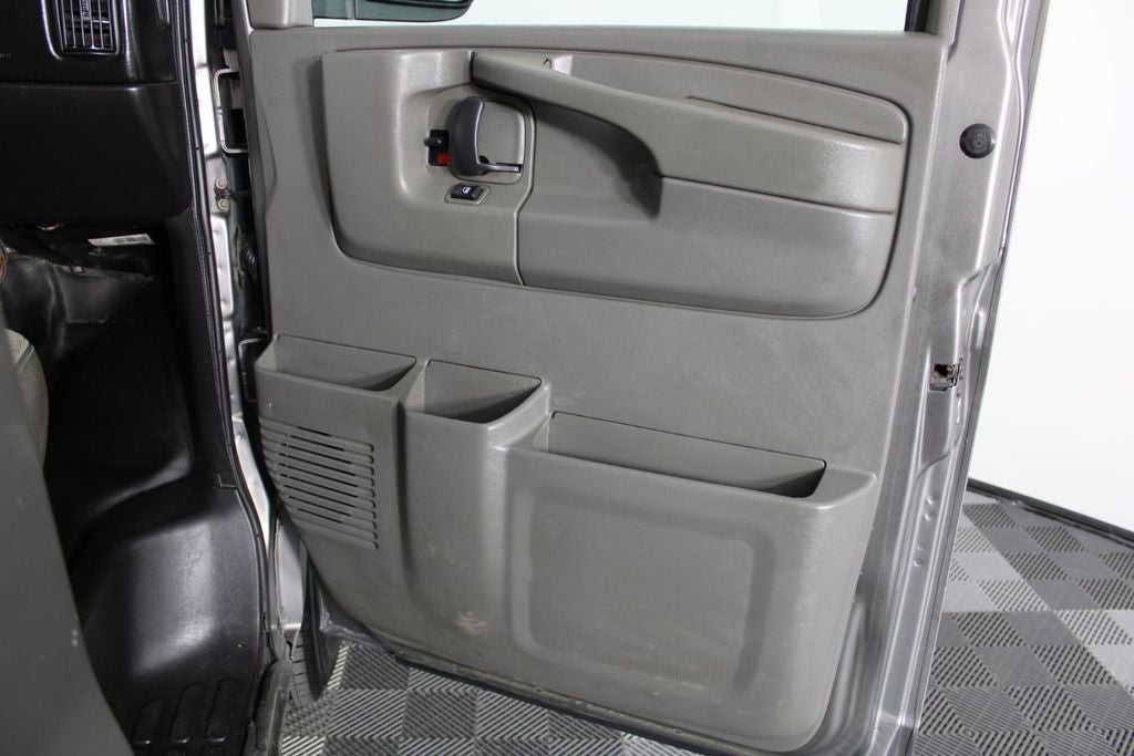 2010 Chevrolet Express 3500 LT Passenger