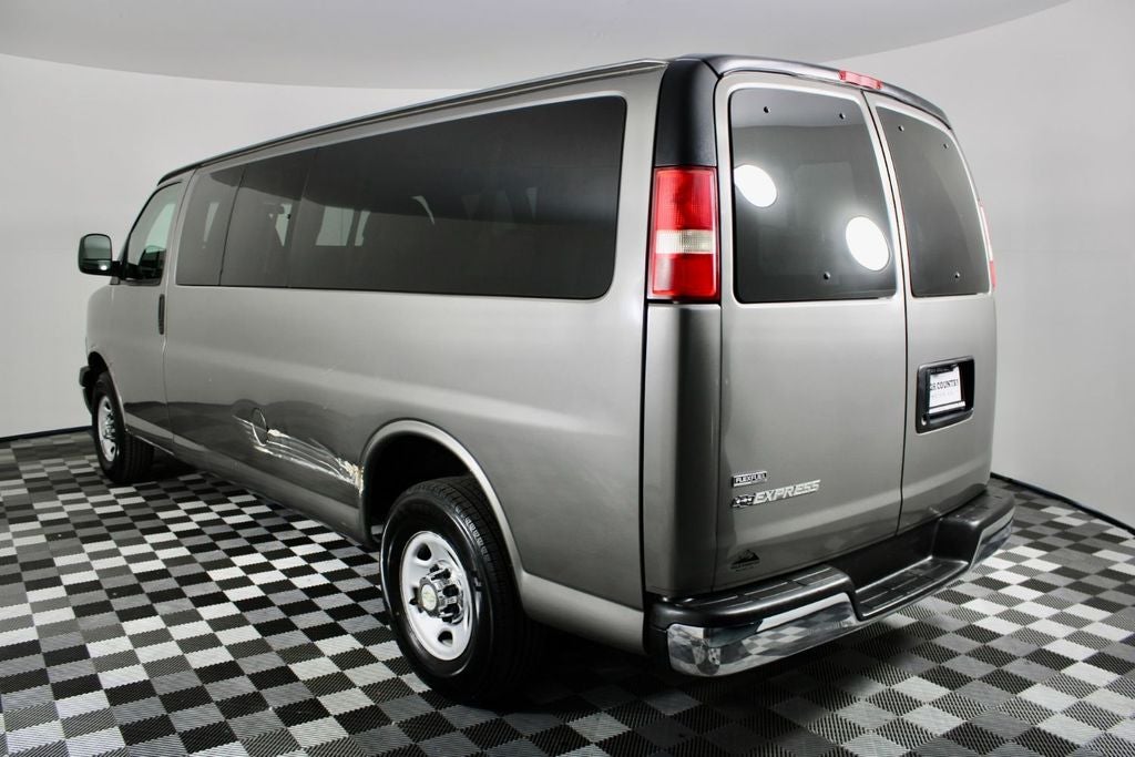 2010 Chevrolet Express 3500 LT Passenger