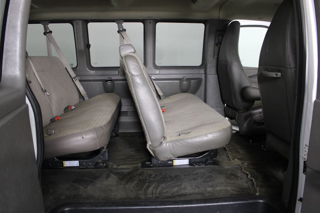 2016 Chevrolet Express 3500 LT Passenger