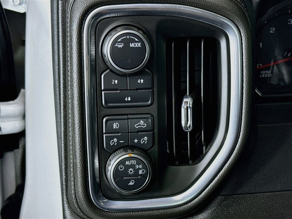 2023 Chevrolet Silverado 3500HD LT