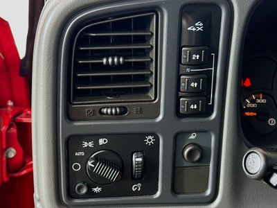 2004 Chevrolet Silverado 2500HD LS