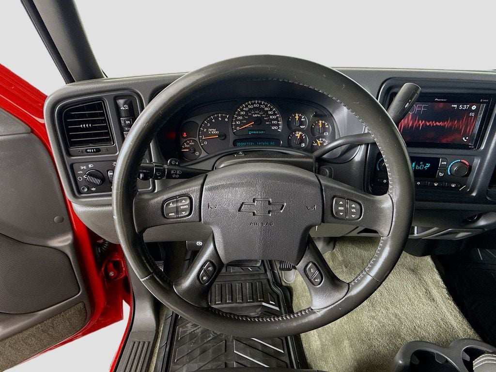 2004 Chevrolet Silverado 2500HD LS