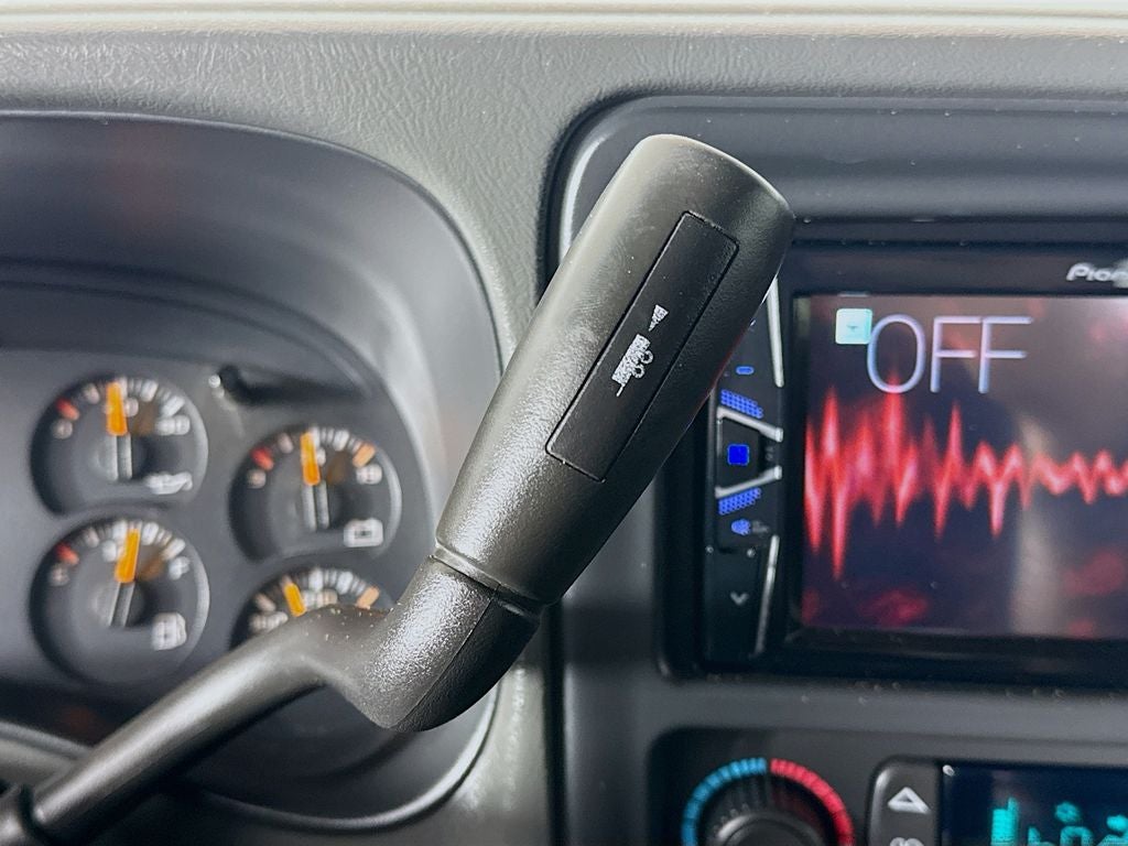 2004 Chevrolet Silverado 2500HD LS