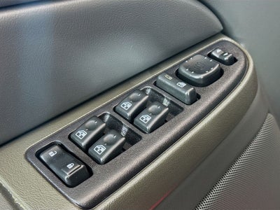 2004 Chevrolet Silverado 2500HD LS