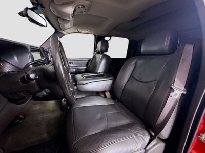 2004 Chevrolet Silverado 2500HD LS