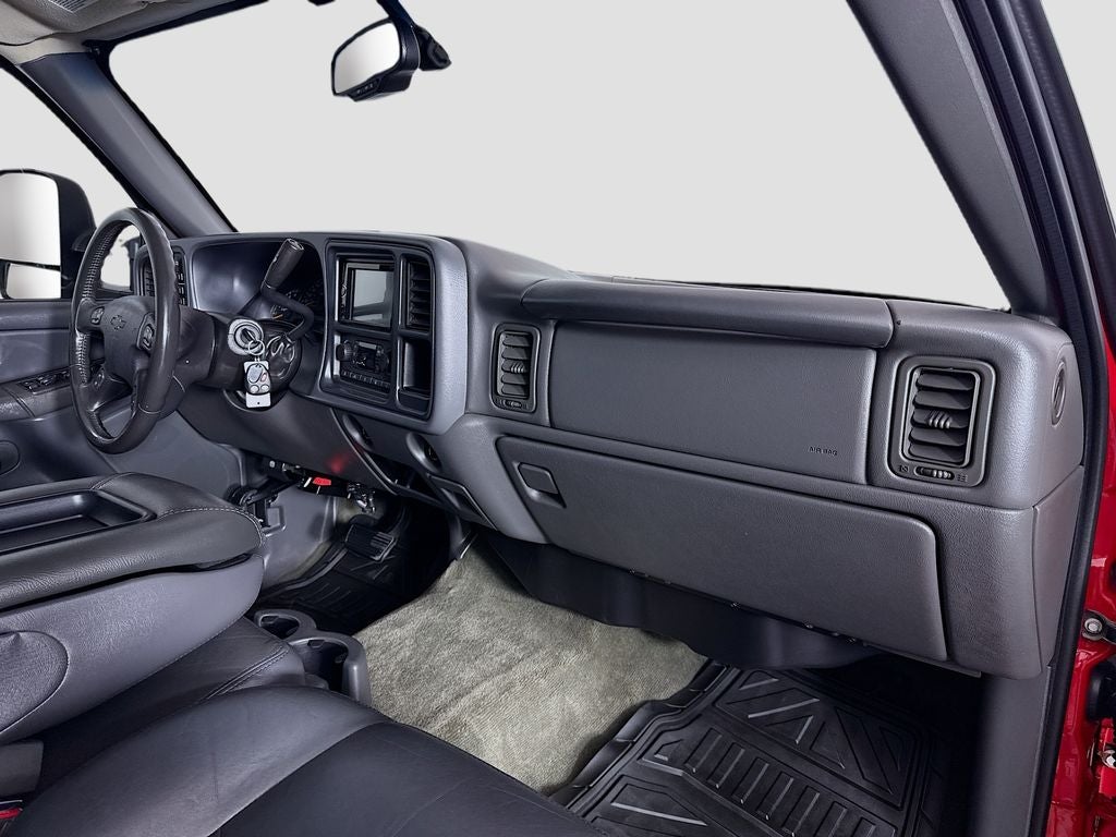 2004 Chevrolet Silverado 2500HD LS