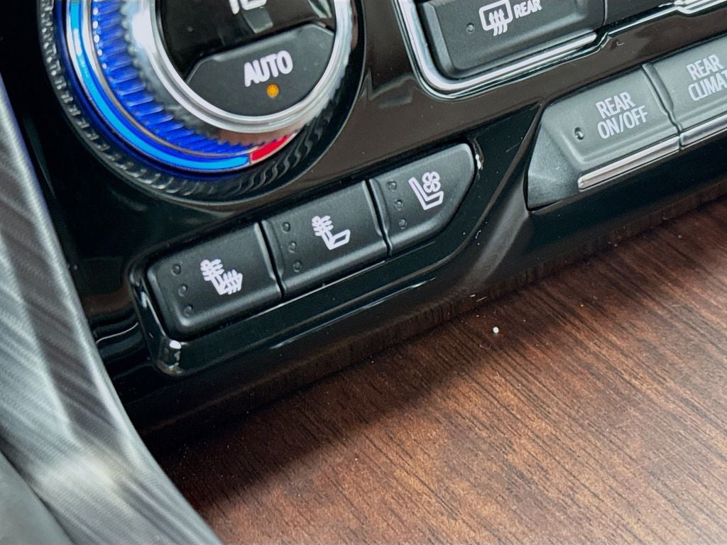 2024 GMC Yukon Denali Ultimate