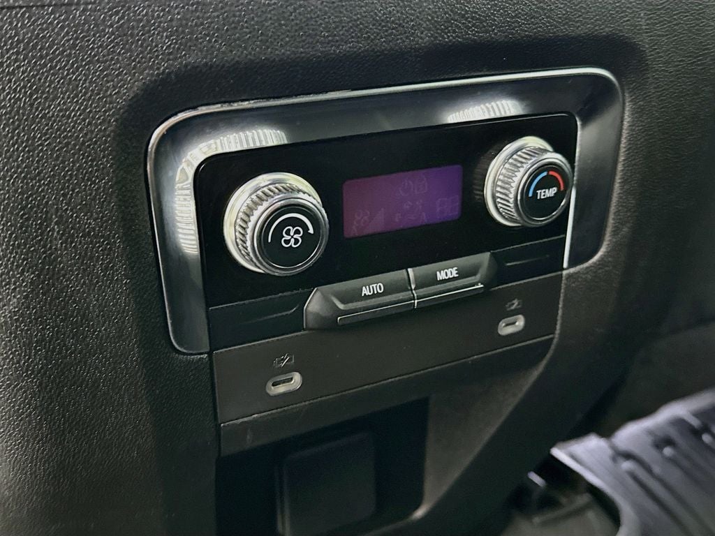 2024 GMC Yukon XL SLE