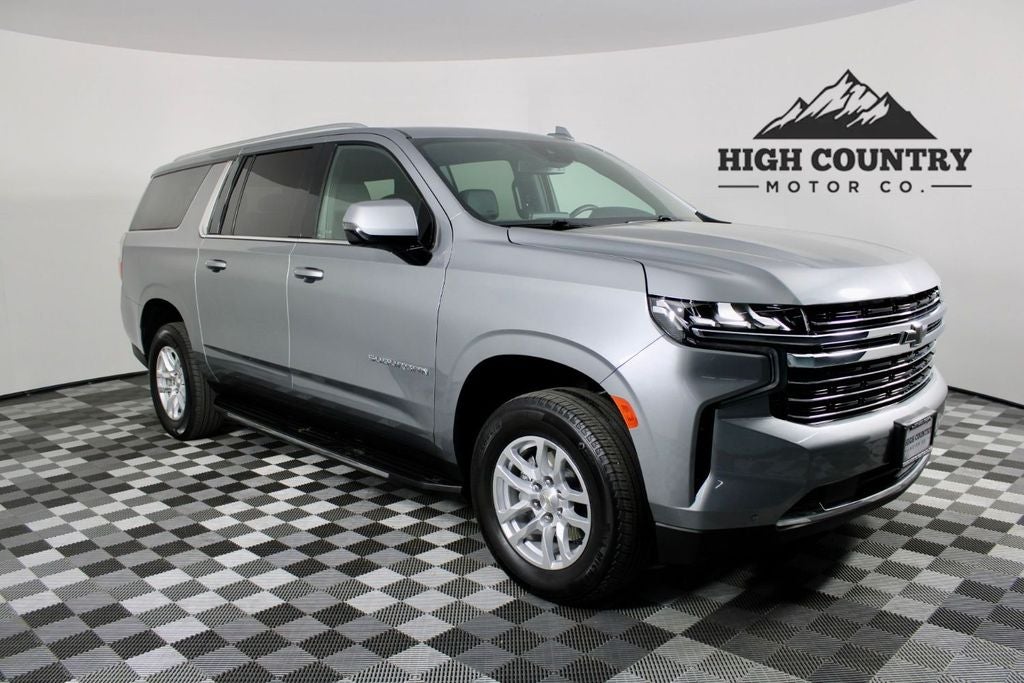 2023 Chevrolet Suburban LT