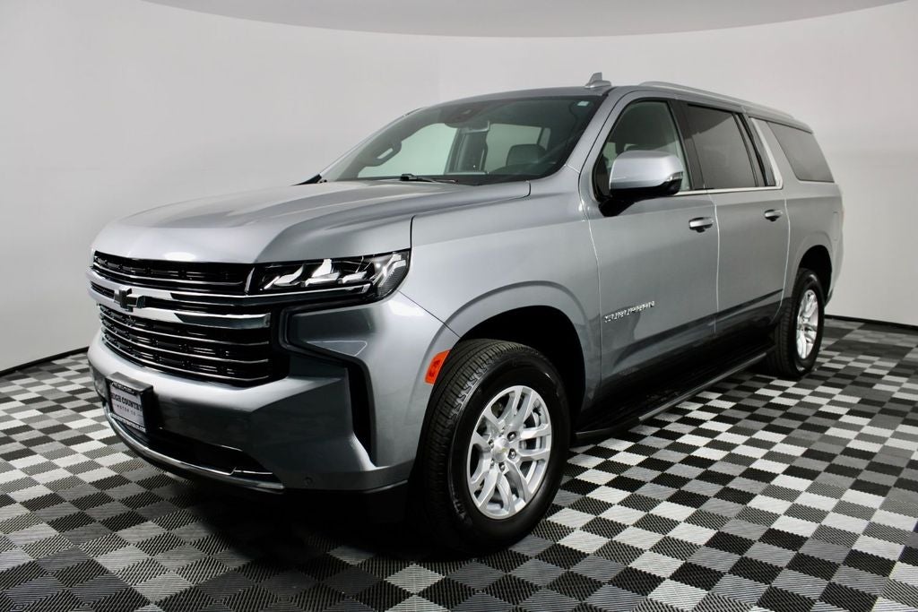 2023 Chevrolet Suburban LT