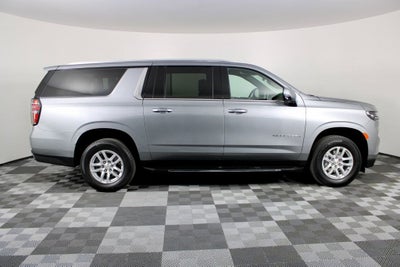 2023 Chevrolet Suburban LT