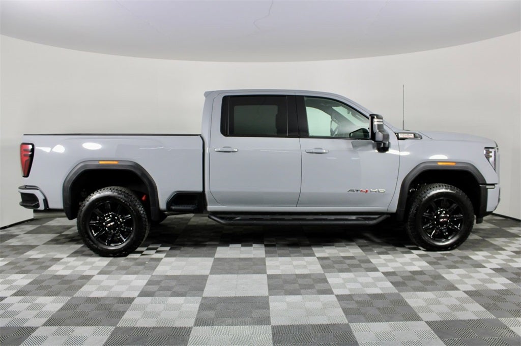 2025 GMC Sierra 3500HD AT4